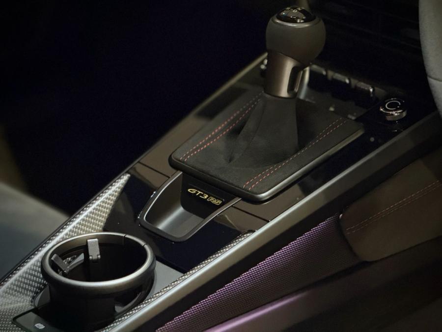 911 992 GT3 RS - Image 11